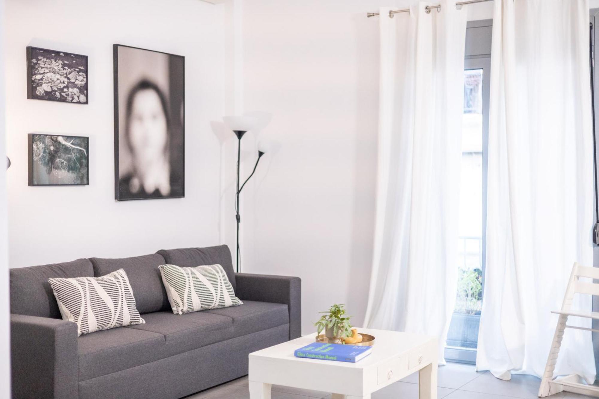 Renovated 5 Bdr House Near Acropolis - New Beds, Terrace & Green Yard Athén Kültér fotó
